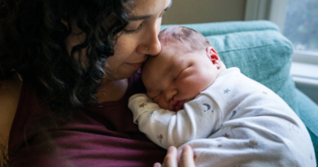 neonato che dorme troppo